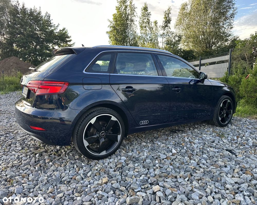 Audi A3 Sportback 2.0 TDI design - 22