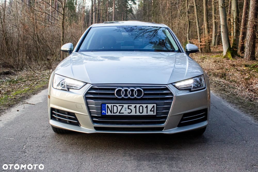 Audi A4 Limousine - 14