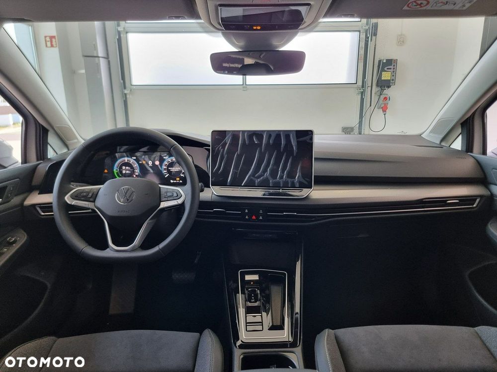 Volkswagen Golf - 20