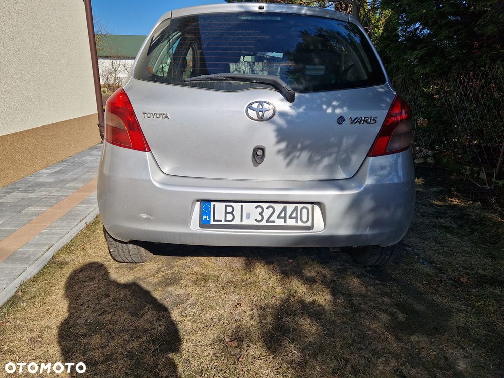 Toyota Yaris 1.3 Sol - 13