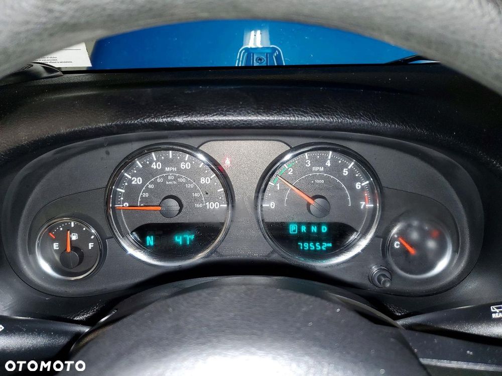 Jeep Wrangler - 10