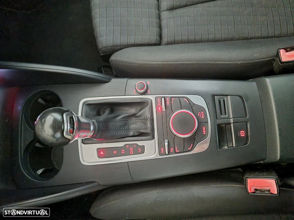 Audi A3 Sportback 1.6 TDI Sport S tronic - 6