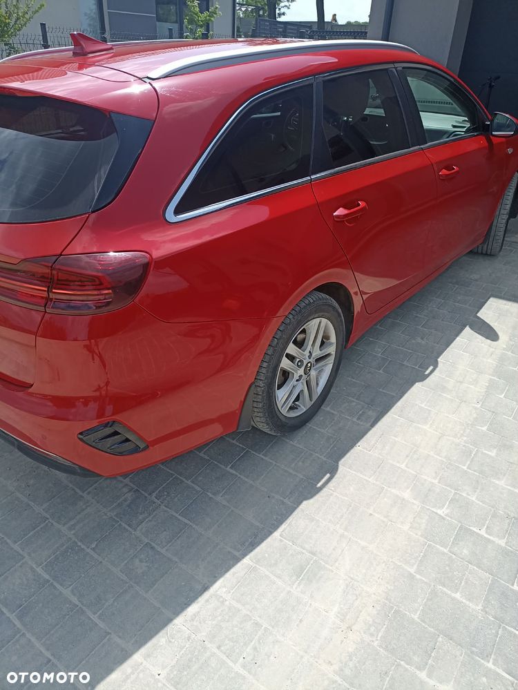 Kia Ceed - 9
