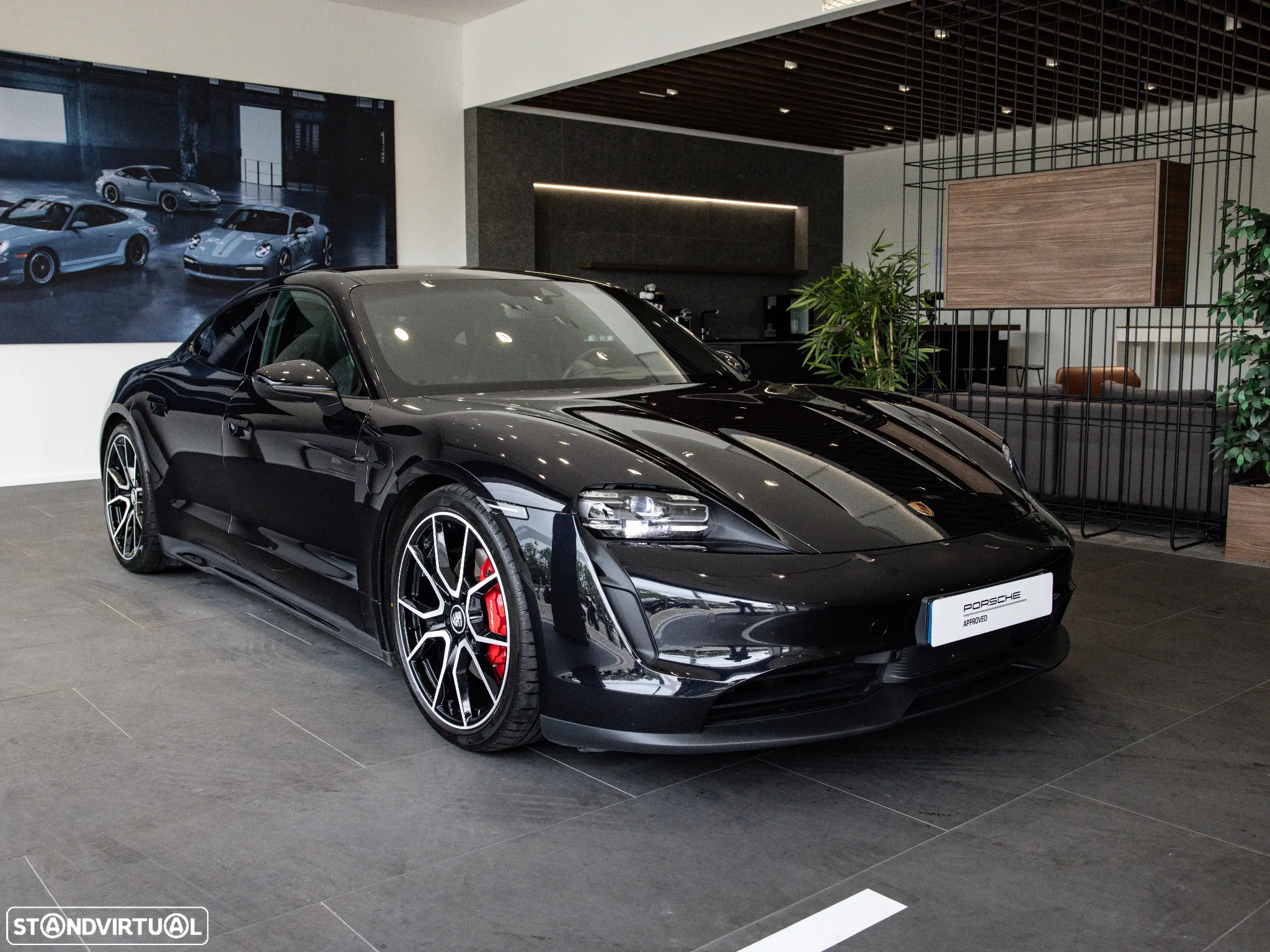 Porsche Taycan 4S - 17