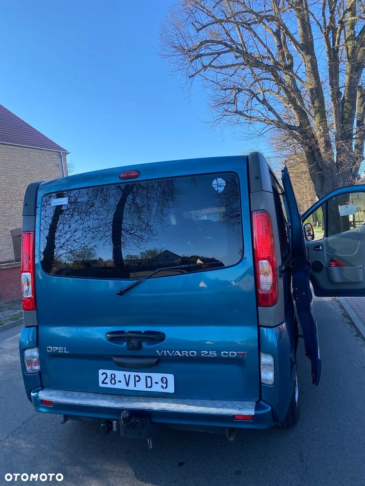 Opel Vivaro - 9