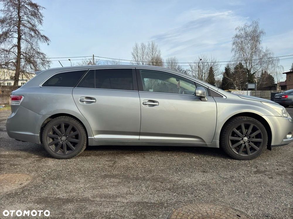 Toyota Avensis 2.0 Sol plus EU5 MS - 13