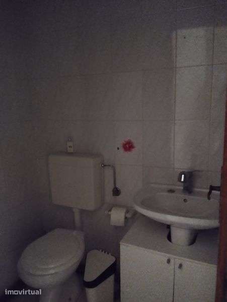 Loja para arrendamento - Grande imagem: 3/4