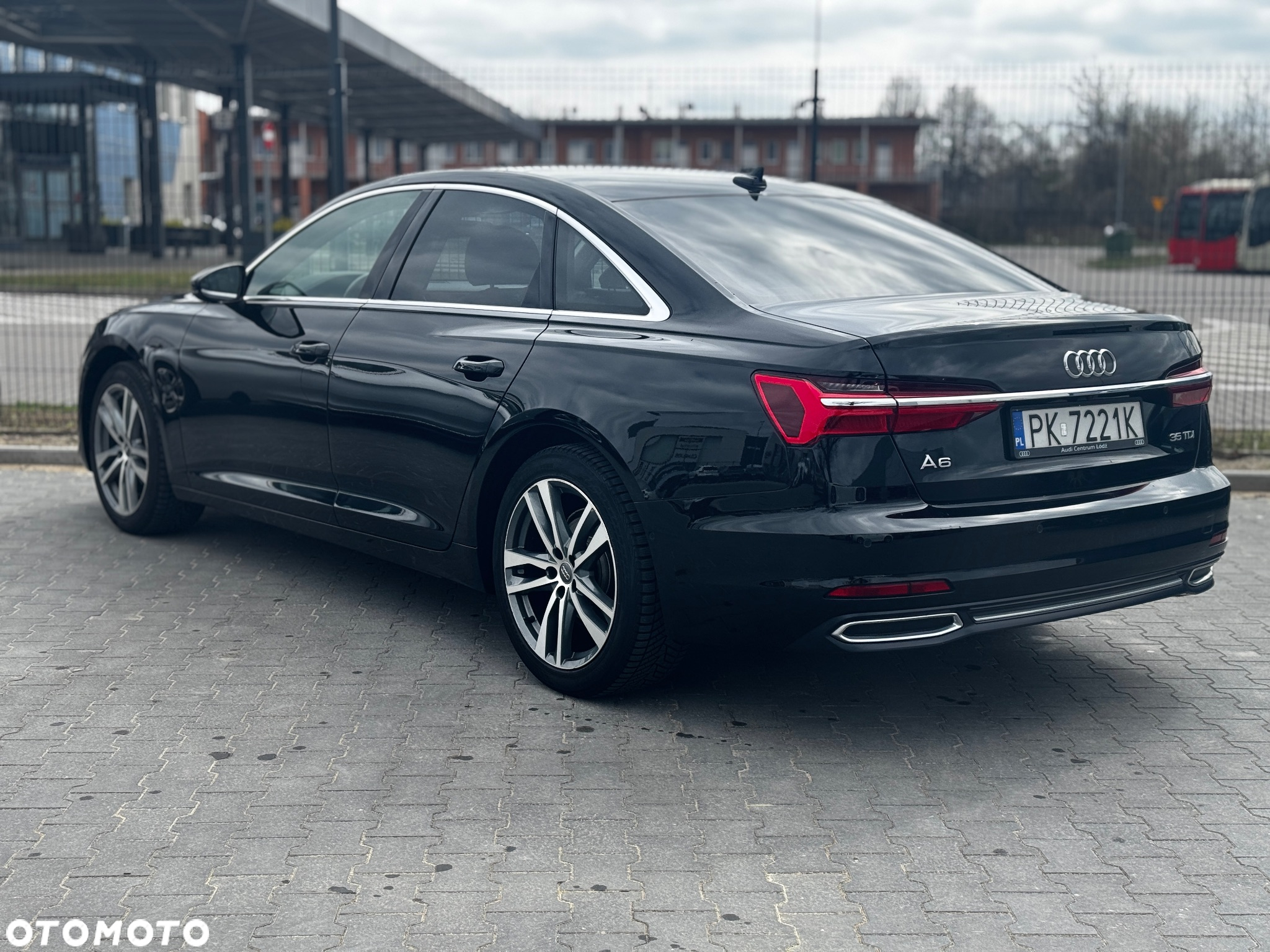 Audi A6 - 4