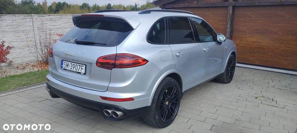 Porsche Cayenne - 6