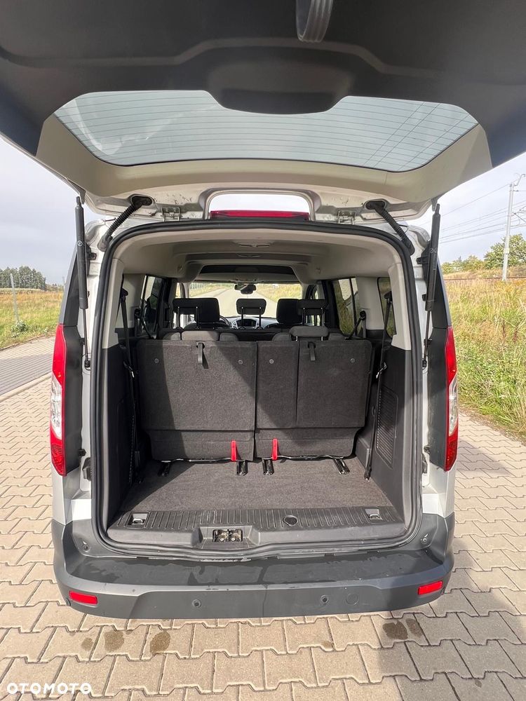 Ford Tourneo Connect - 13