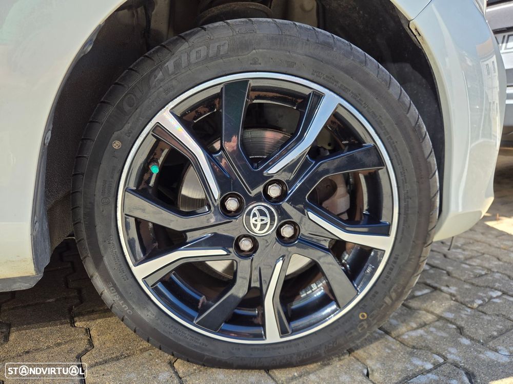 Toyota Yaris 1.5 HSD Comfort - 26