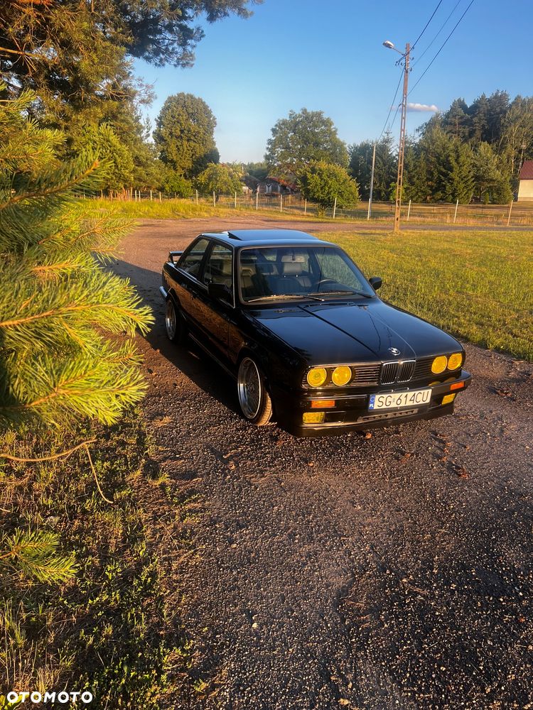 BMW Seria 3 318is - 2