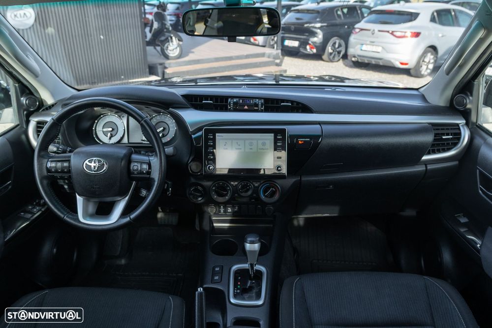 Toyota Hilux 2.4 D-4D 4WD CD Tracker S CA - 18