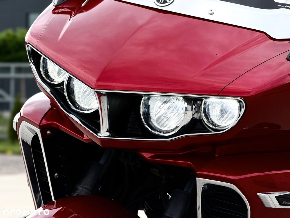 Yamaha Venture - 18