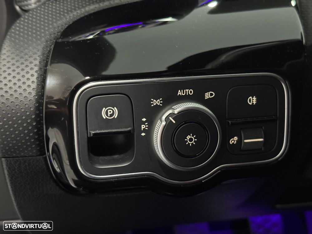 Mercedes-Benz A 180 d Style Plus - 26