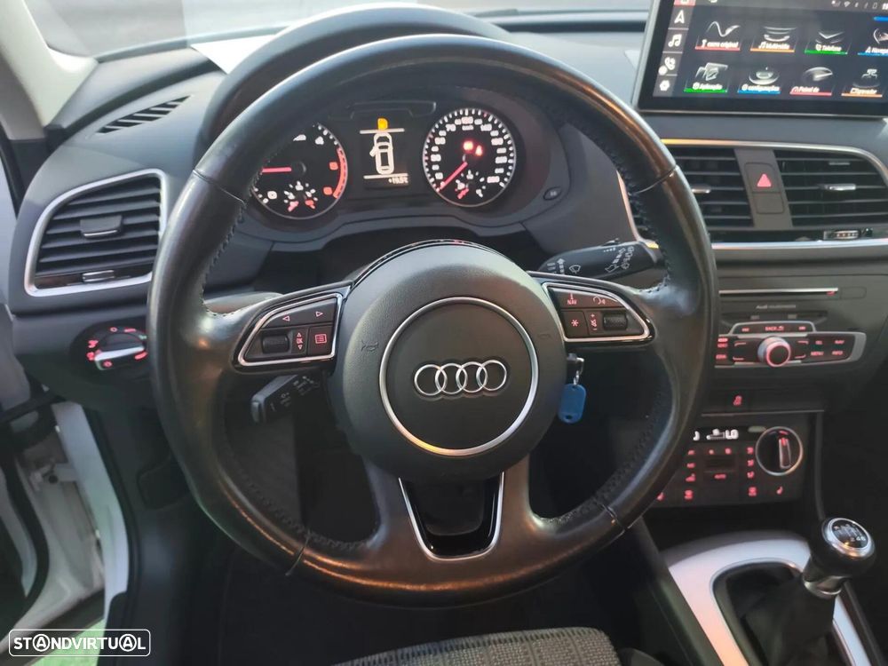 Audi Q3 2.0 TDI Sport - 10