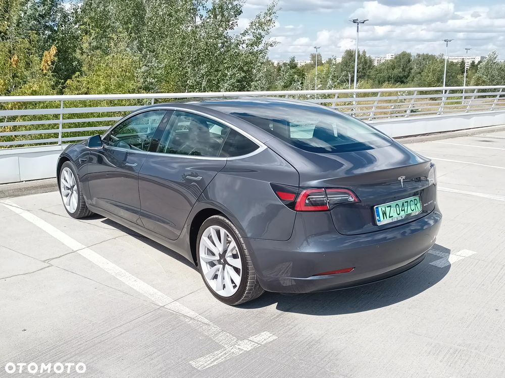 Tesla Model 3 Langstreckenbatterie Allradantrieb Dual Motor - 20