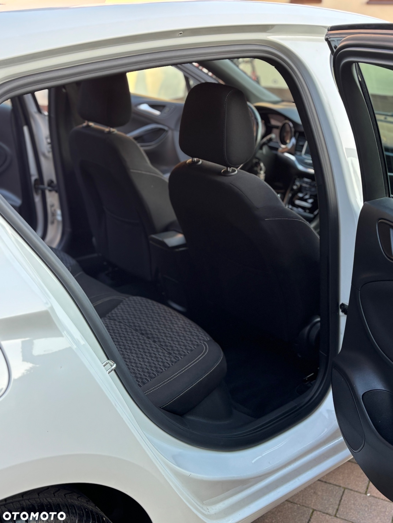 Opel Astra 1.4 Turbo Dynamic - 14