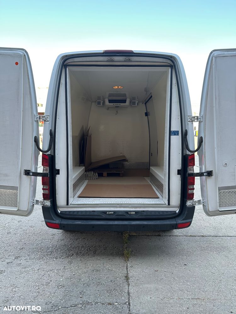 Mercedes-Benz Sprinter - 7