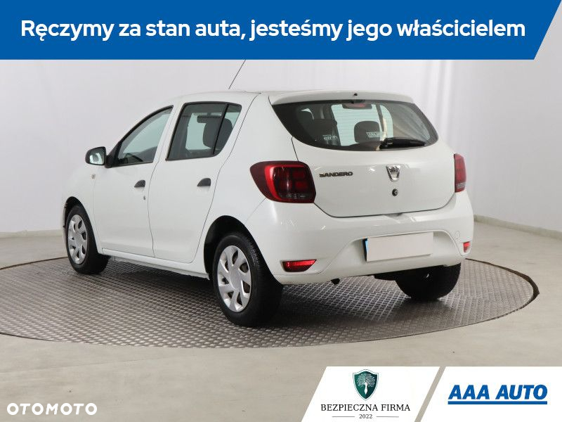 Dacia Sandero - 5