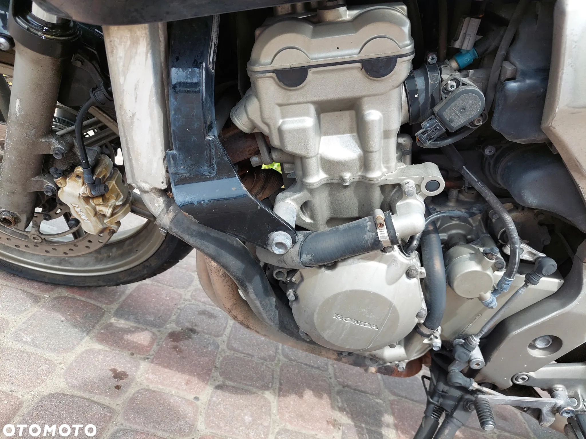 Honda CBF - 11