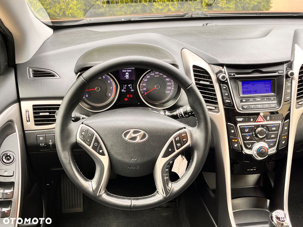 Hyundai i30 1.6 Comfort - 9