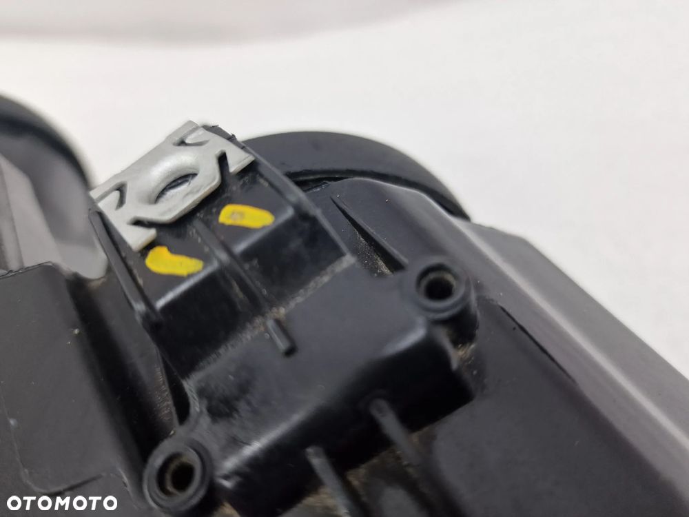 VW POLO VI 6 2G0 17- PRAWA LAMPA ZWYKŁA PRZEDNIA PRZÓD , NR 2G1941006 , NR AUKCJI LA391 - 8