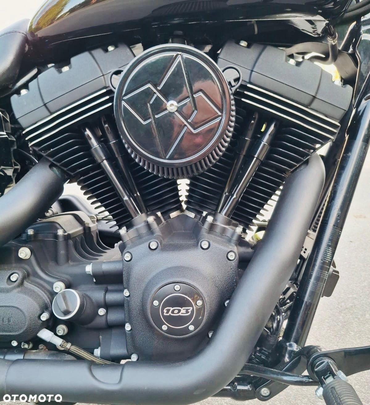 Harley-Davidson Dyna Street Bob - 8
