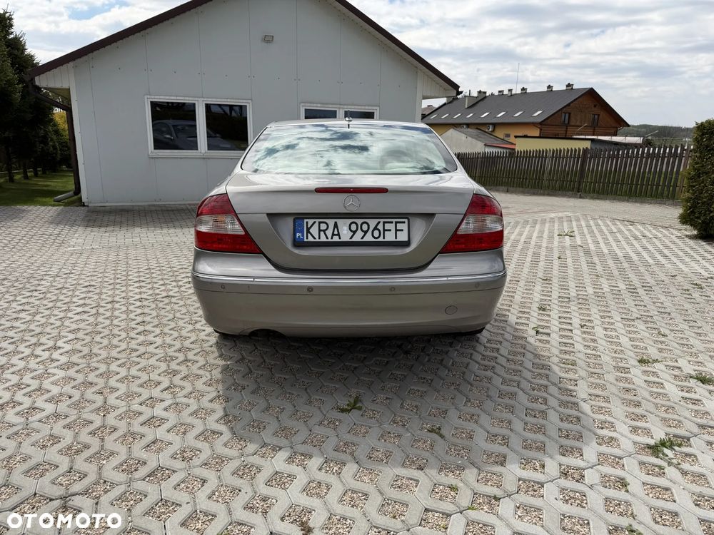 Mercedes-Benz CLK 320 CDI 7G-TRONIC Elegance - 6
