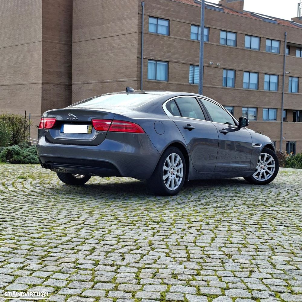 Jaguar XE 2.0 D Portfolio AWD Aut. - 4