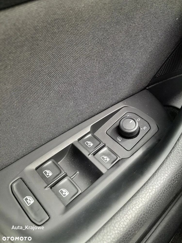 Volkswagen Passat 2.0 TDI EVO Business - 29