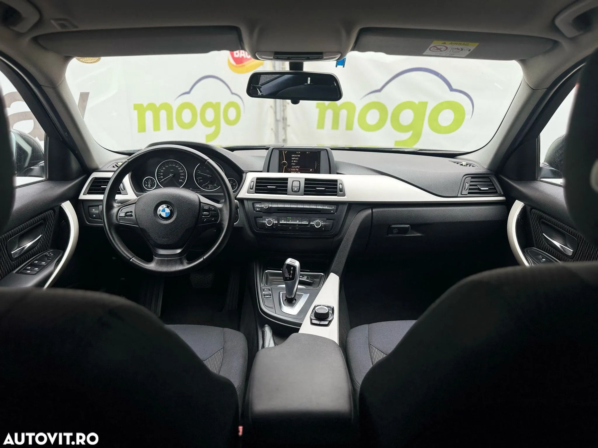 BMW Seria 3 318d Touring Aut. - 6