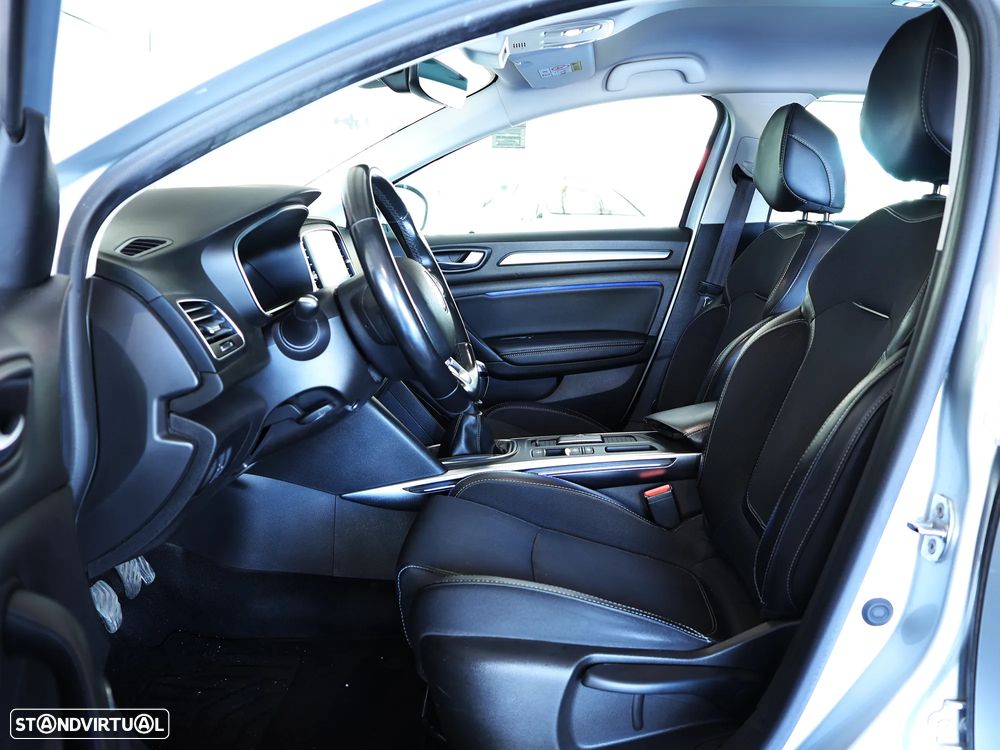 Renault Mégane Sport Tourer 1.5 Blue dCi Techno - 21
