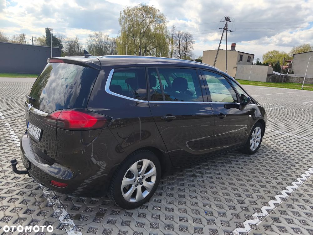 Opel Zafira - 14
