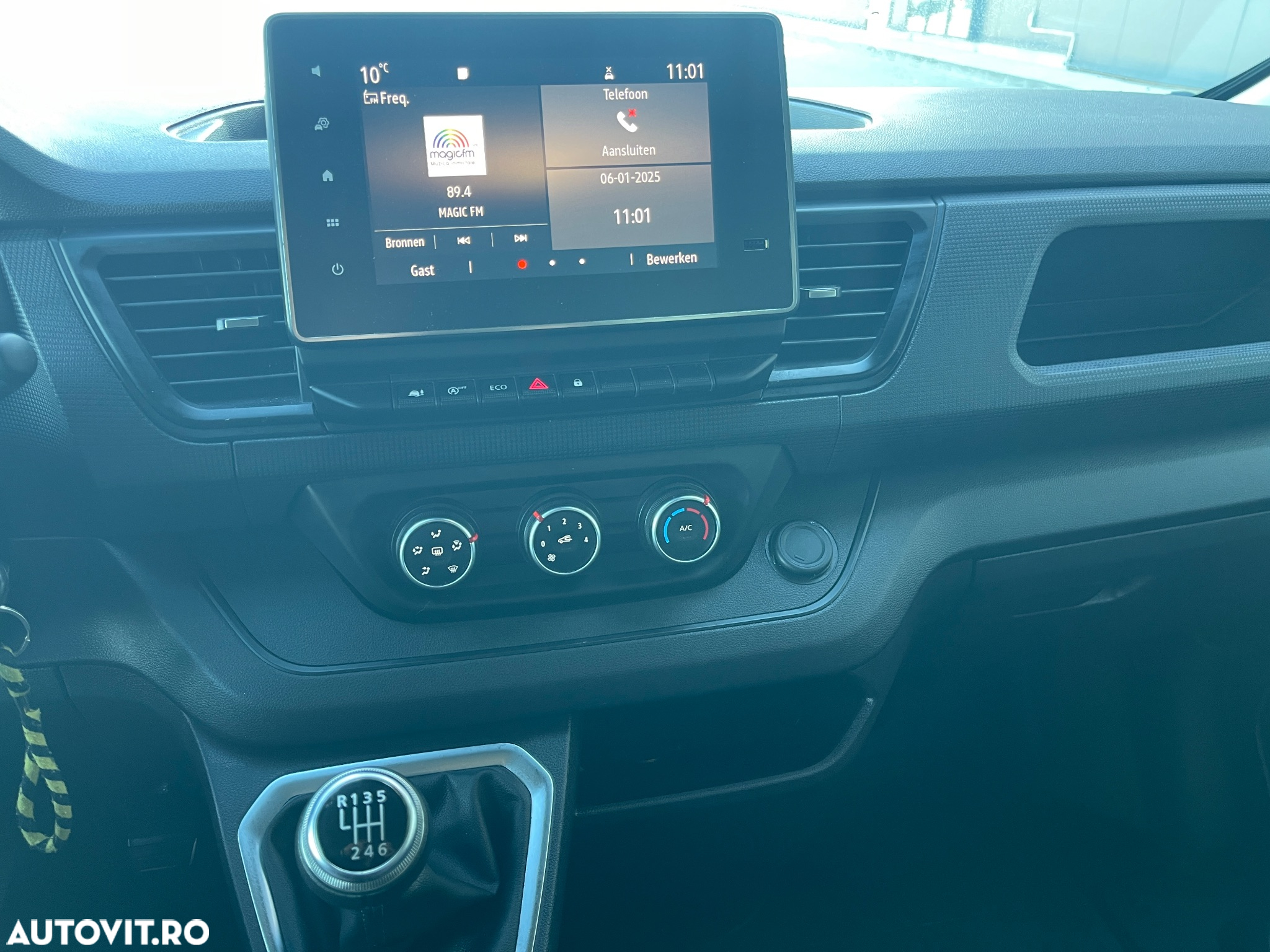 Renault Trafic - 26
