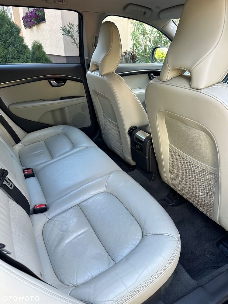 Volvo XC 70 - 16