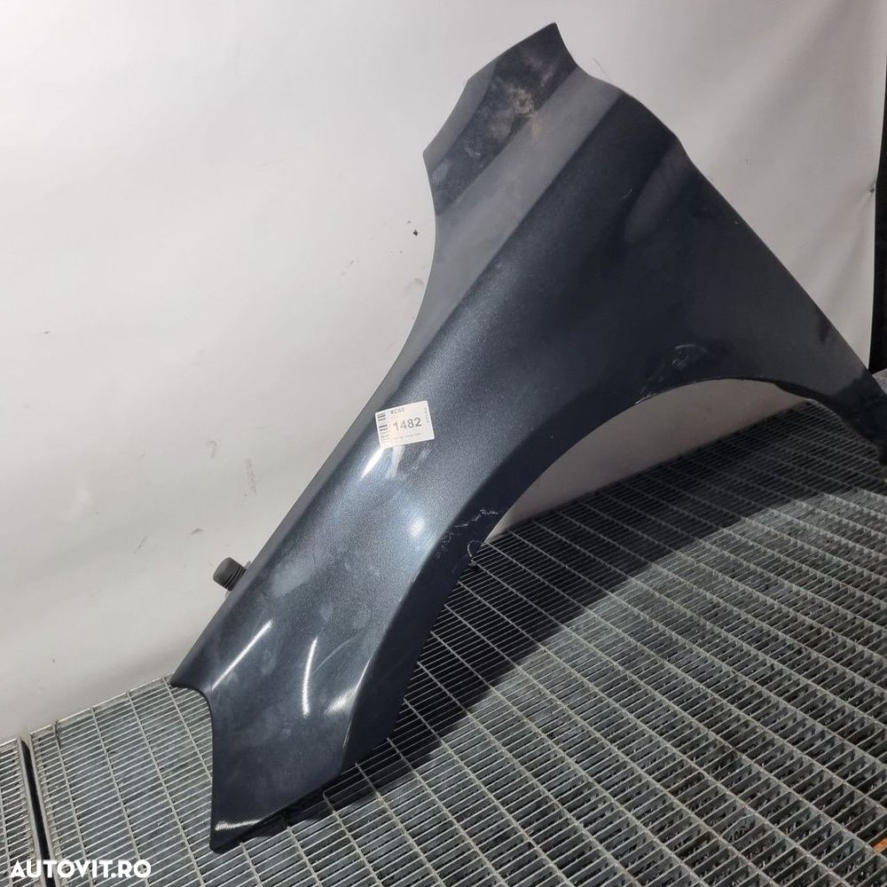 Aripa Stanga Fata Volvo XC60 2008 - 2013 4 Usi Savile Grey Metallic 492 (1482) - 2