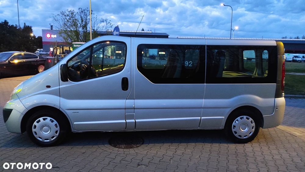 Opel Vivaro L2H1 2.9t - 8