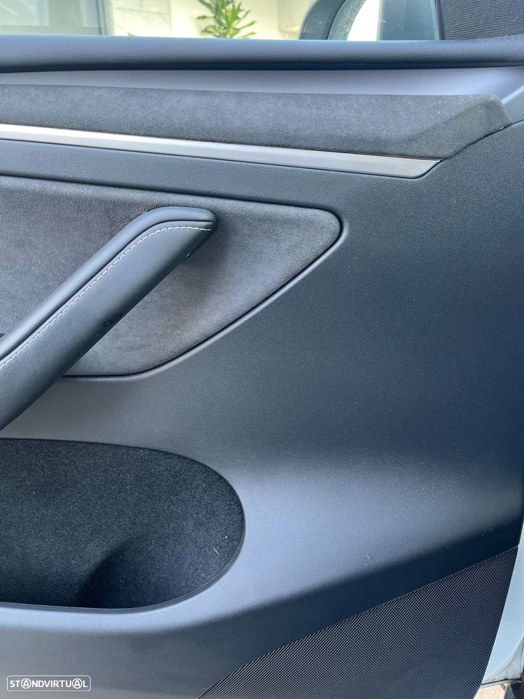 Tesla Model Y Tração Traseira - 14