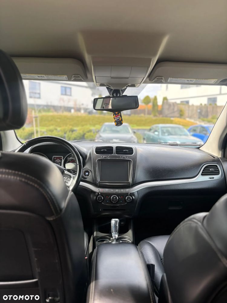 Dodge Journey - 10