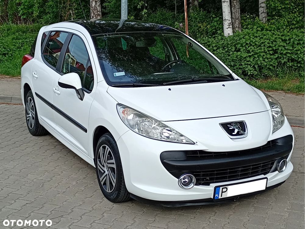 Peugeot 207 1.6 HDi - 32