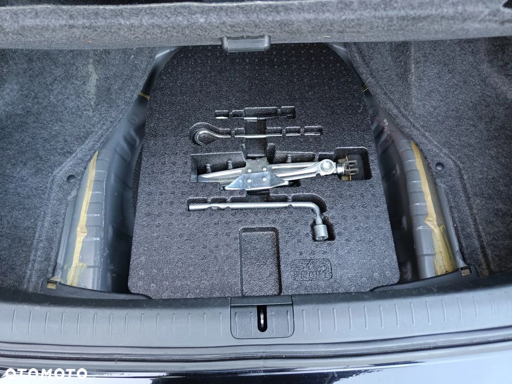 Honda Accord 2.0 Elegance - 34