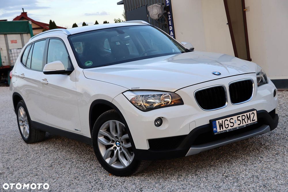 BMW X1 sDrive18d xLine - 13