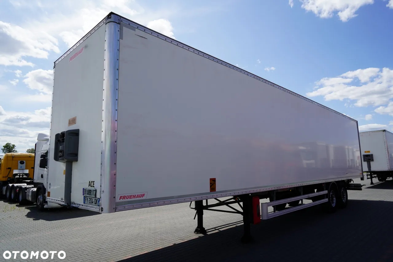 Fruehauf KONTENER / KOFFER / 2 OSIE / SAF / 2021 ROK / BARDZO MOCNA PODŁOGA: SZYNA-DESKA / ROLETA - 2
