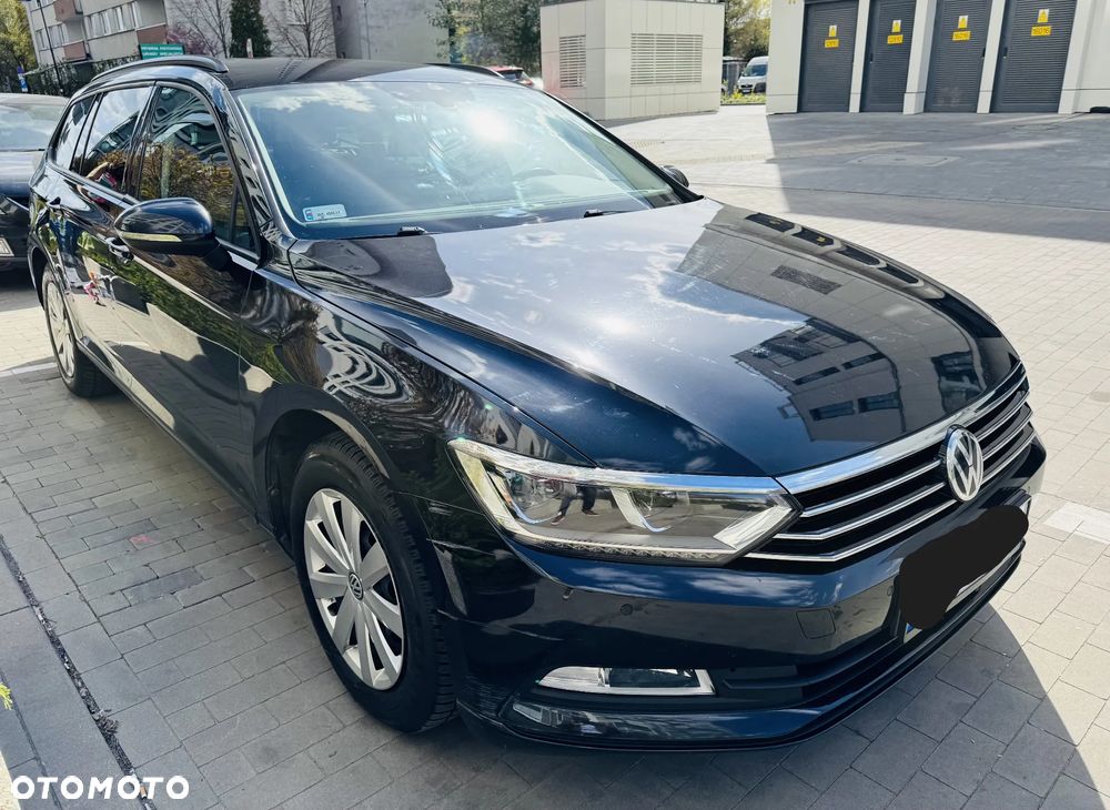 Volkswagen Passat 2.0 TDI SCR Trendline DSG - 4