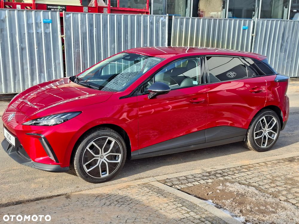 MG 4 Luxury 64 kWh - 8