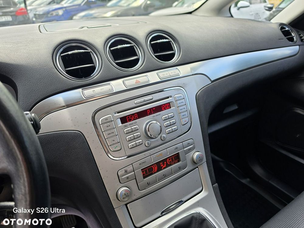 Ford S-Max - 35