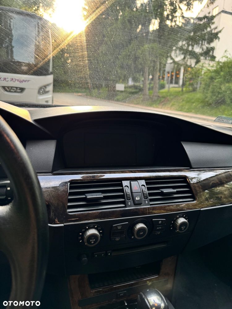 BMW Seria 5 - 24