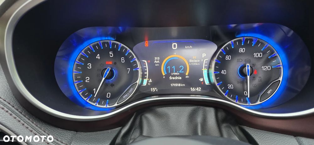 Chrysler Pacifica - 9