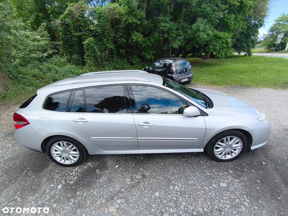 Renault Laguna dCi 150 FAP GT - 11